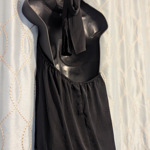 Banana Republic Elegant Black Halter Top - Medium - Picture 4 of 5